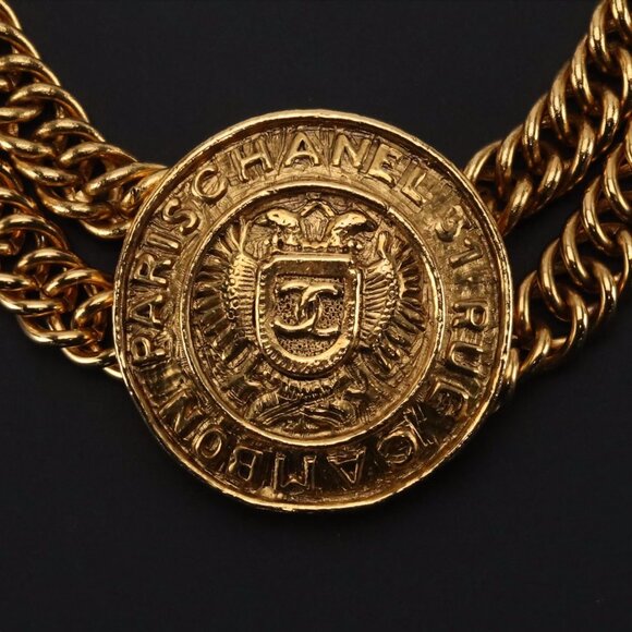 Chanel Vintage 31 Rue Cambon Medallion Choker Necklace - Picture 2 of 7
